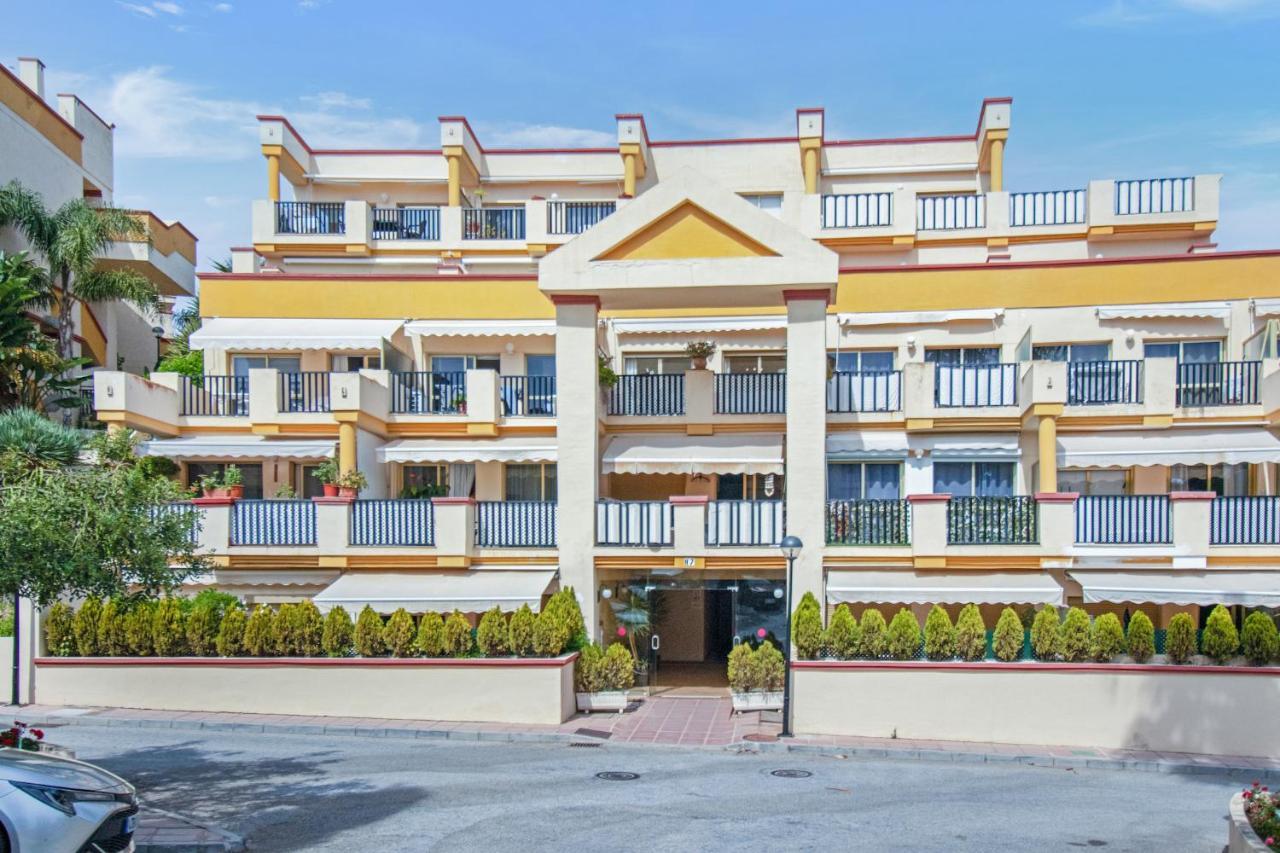Modern Beach Apartment Romana Playa 723 In Marbella, Elviria Exterior photo